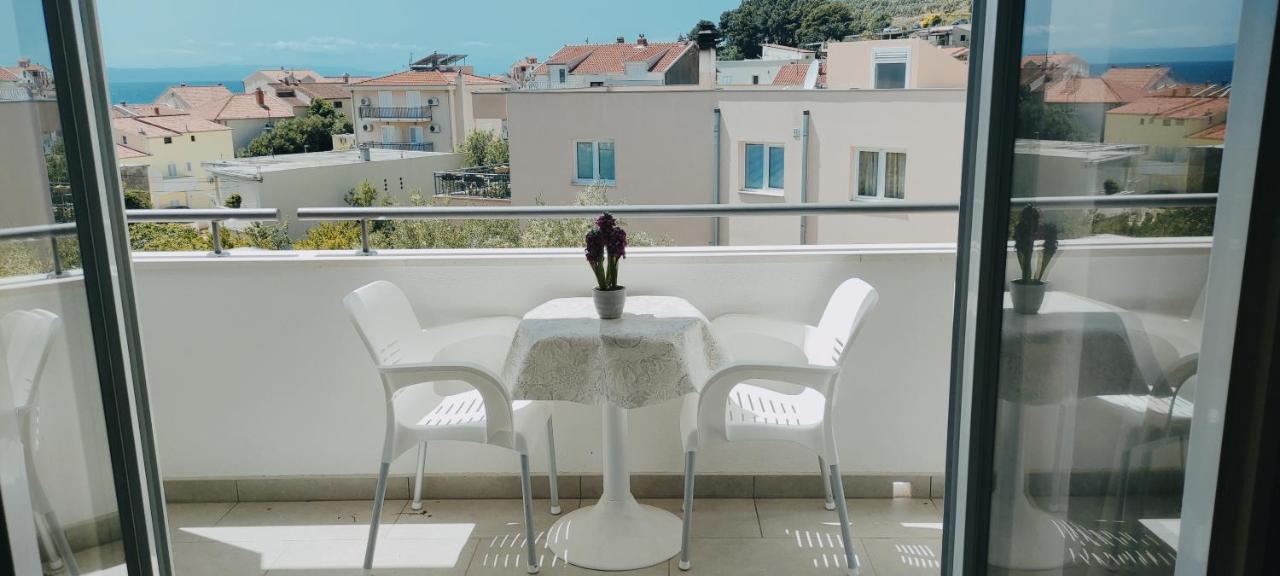 Sea View Apartments M 포드고라 외부 사진