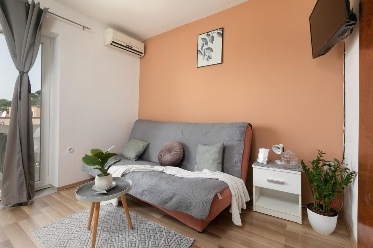 Sea View Apartments M 포드고라 외부 사진
