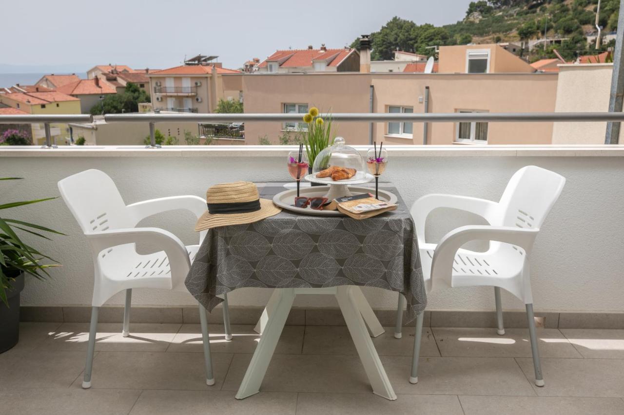 Sea View Apartments M 포드고라 외부 사진