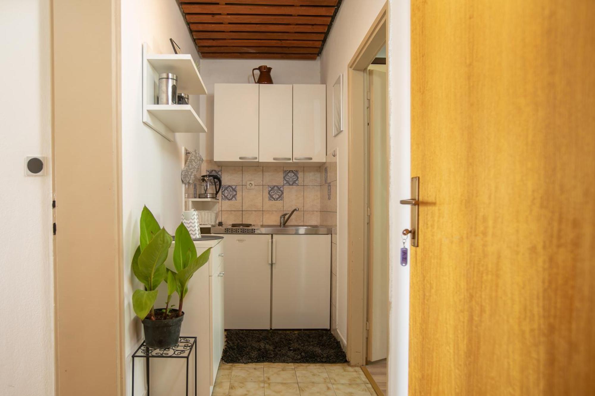 Sea View Apartments M 포드고라 객실 사진