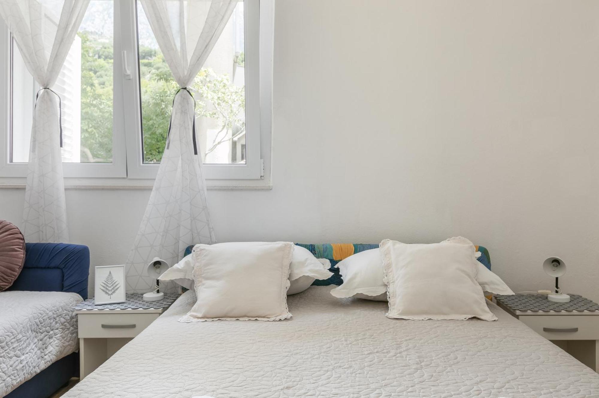 Sea View Apartments M 포드고라 객실 사진