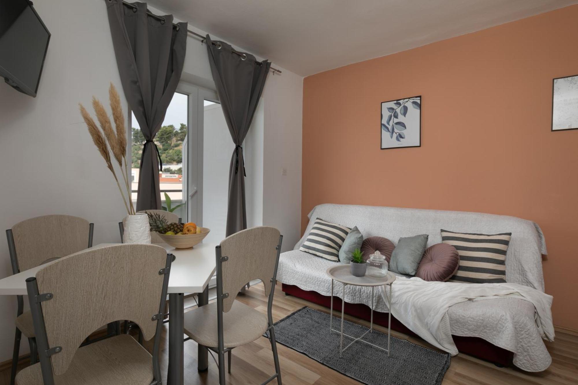 Sea View Apartments M 포드고라 객실 사진